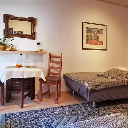 - Doppelzimmer * Sauerthal